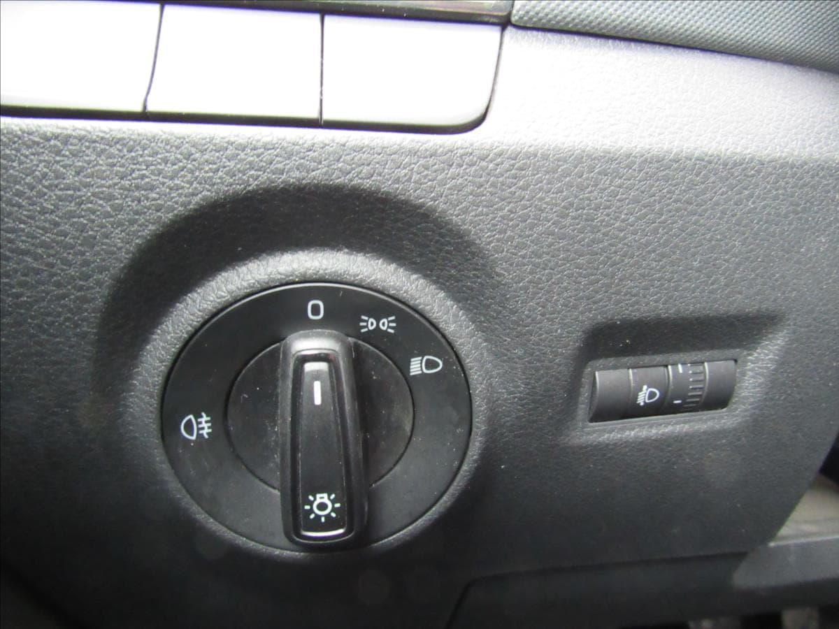 2016 Škoda Fabia - 20