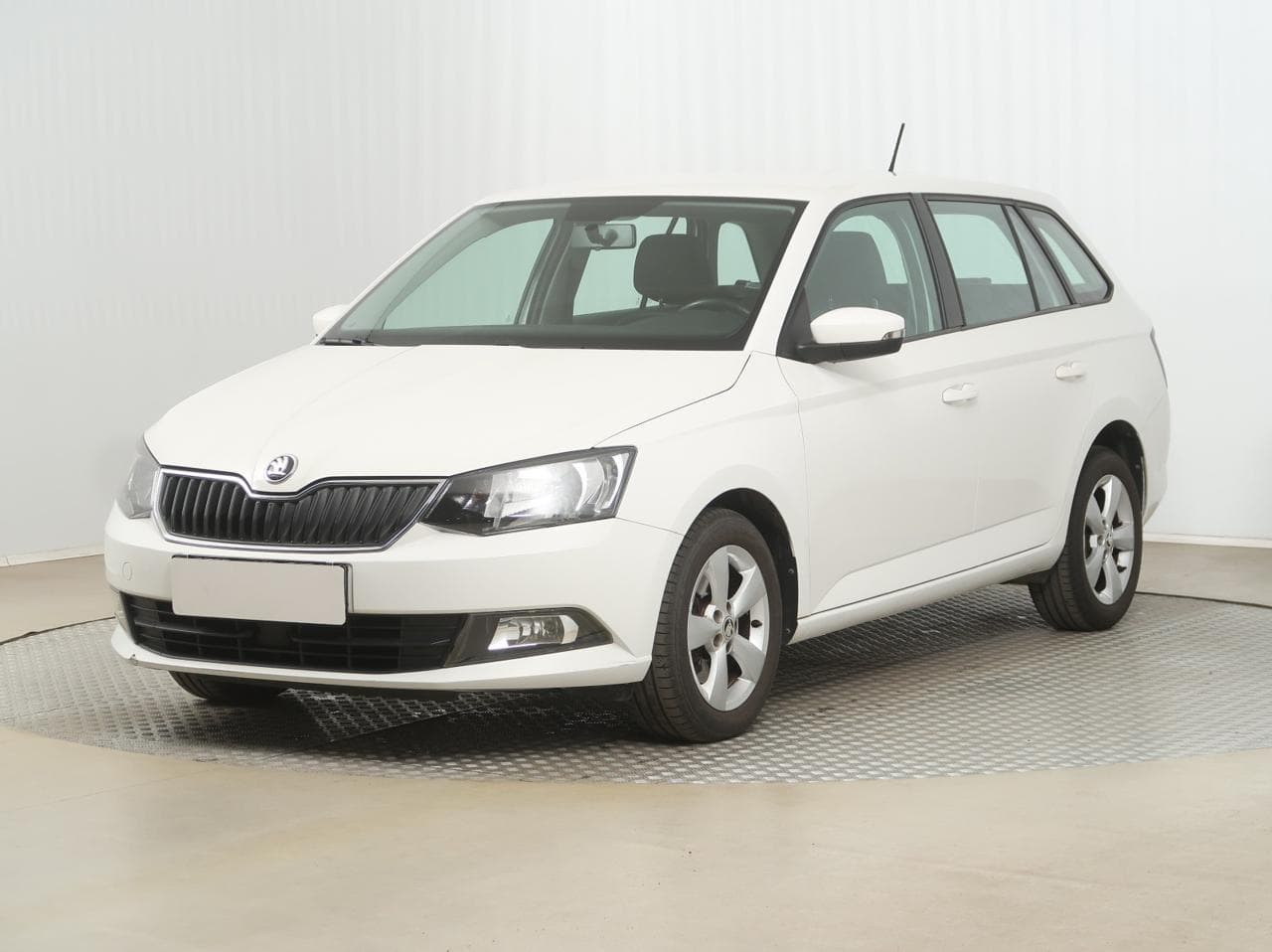2015 Škoda FABIA - 3