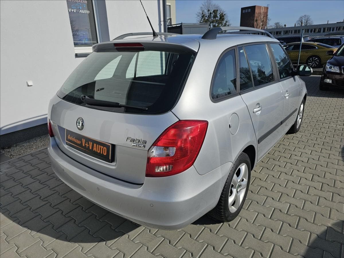 2010 Škoda FABIA - 6