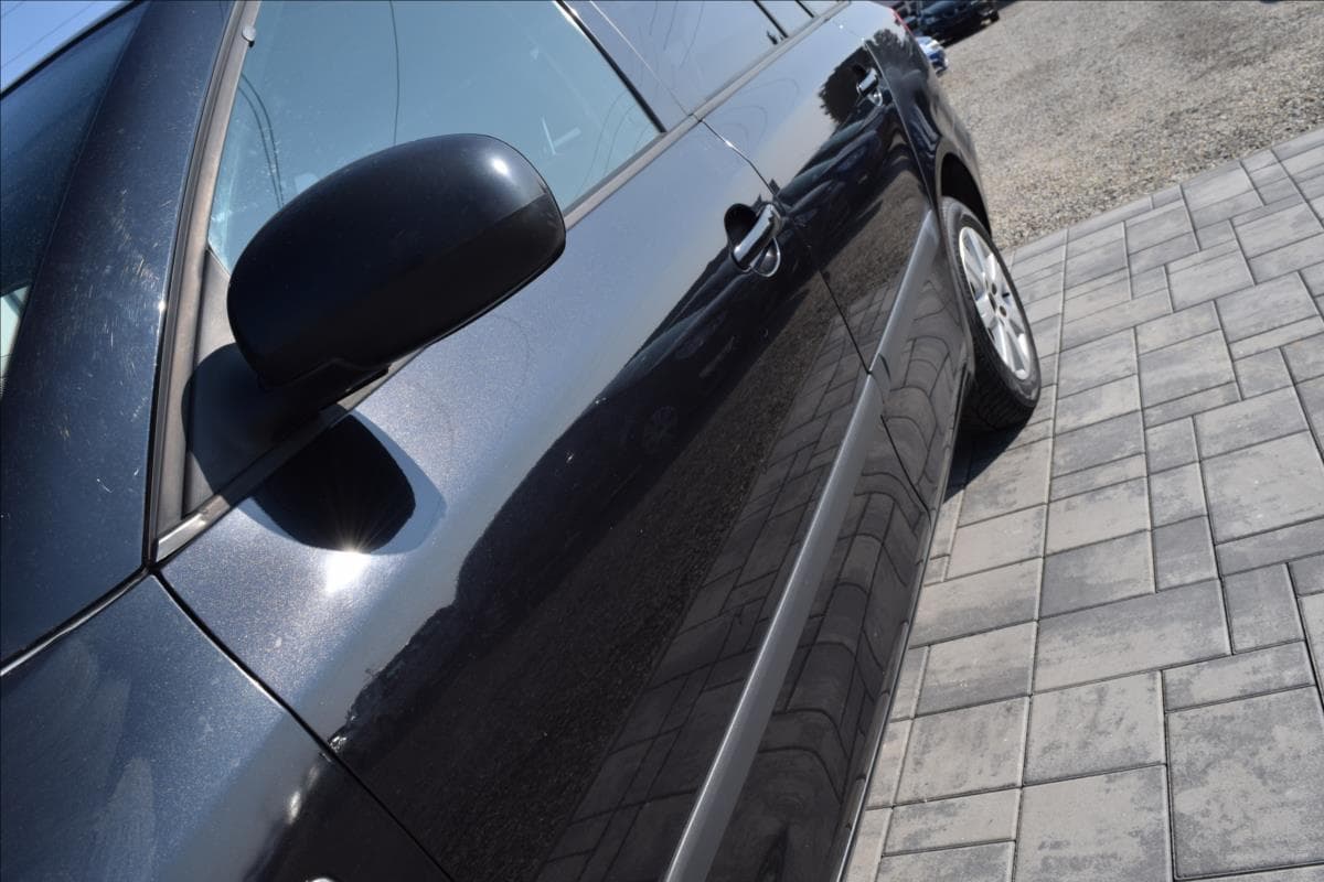 2011 Škoda Fabia - 8