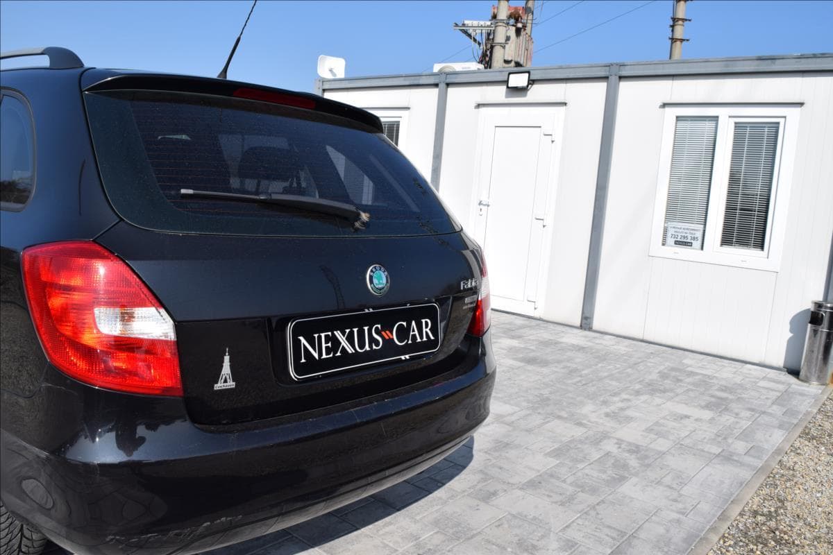 2011 Škoda Fabia - 12