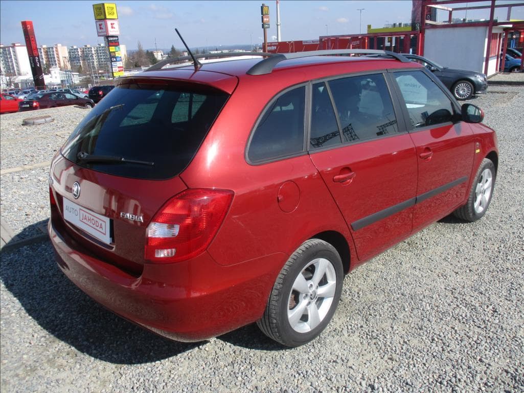 2014 Škoda FABIA - 5