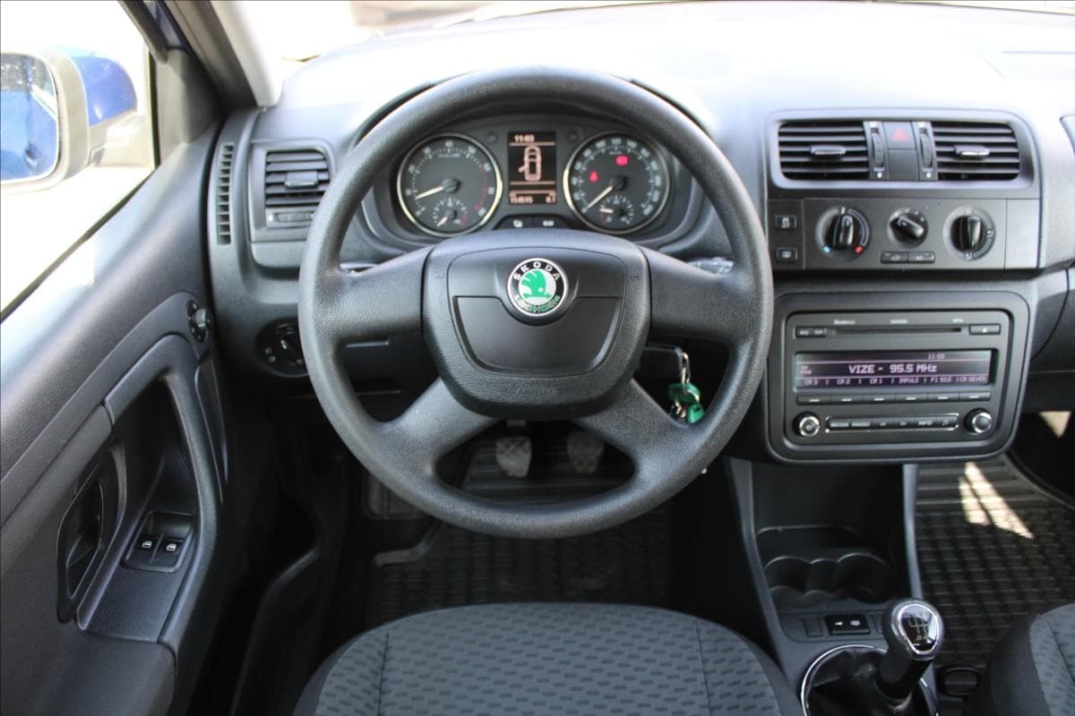 2011 Škoda FABIA - 10