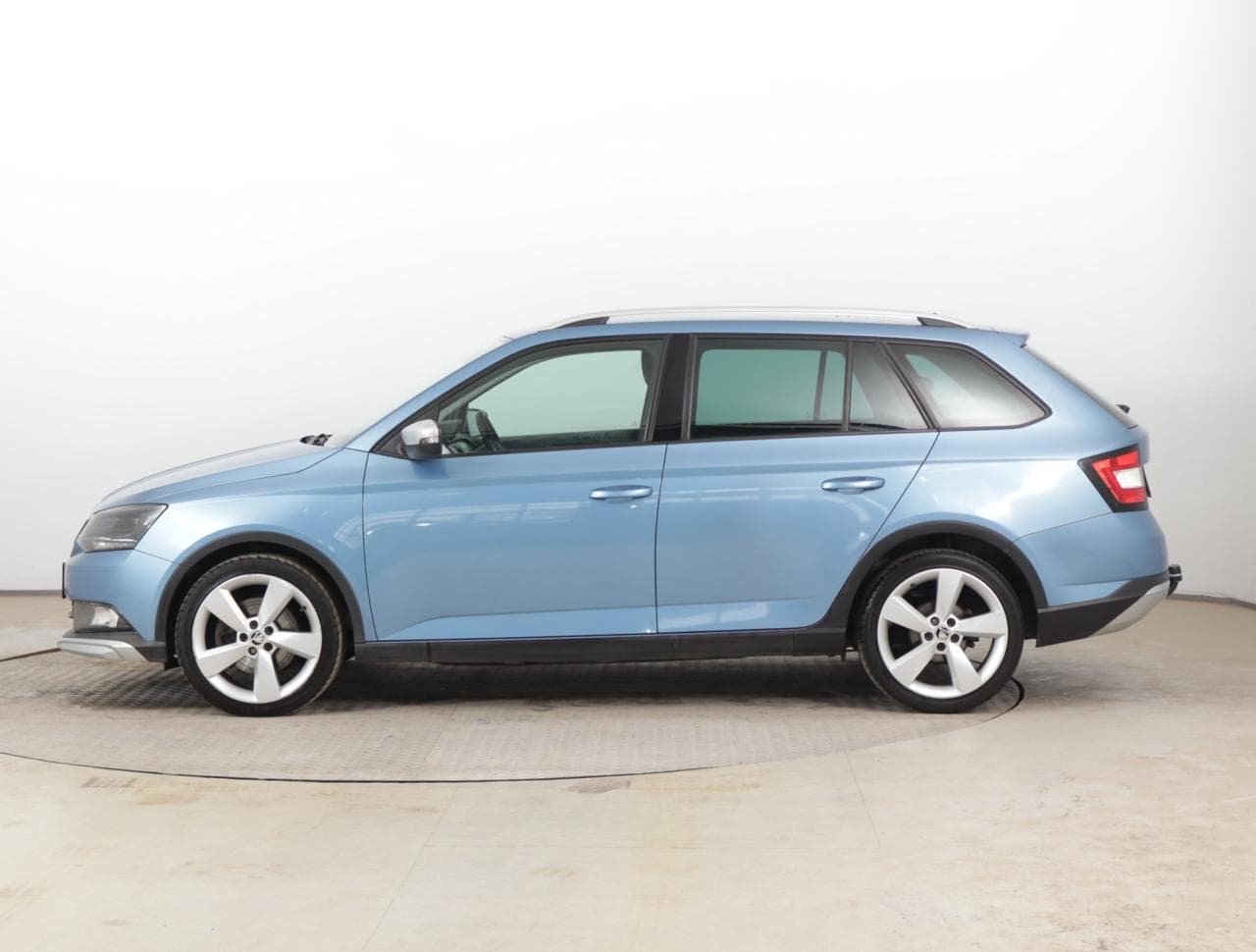 2016 Škoda FABIA - 4