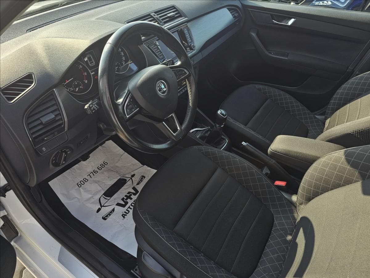 2015 Škoda FABIA - 11