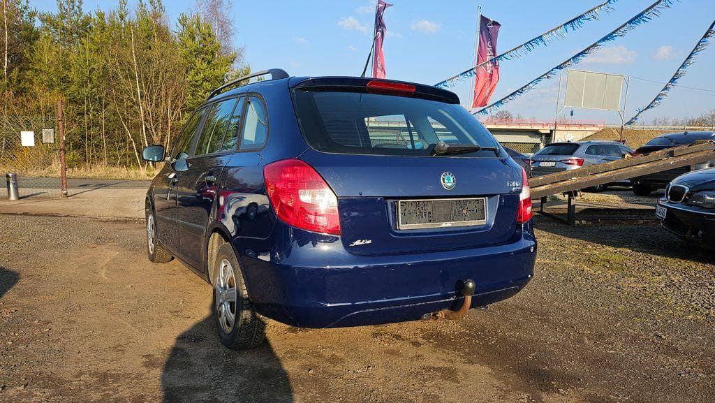 2010 Škoda FABIA - 5