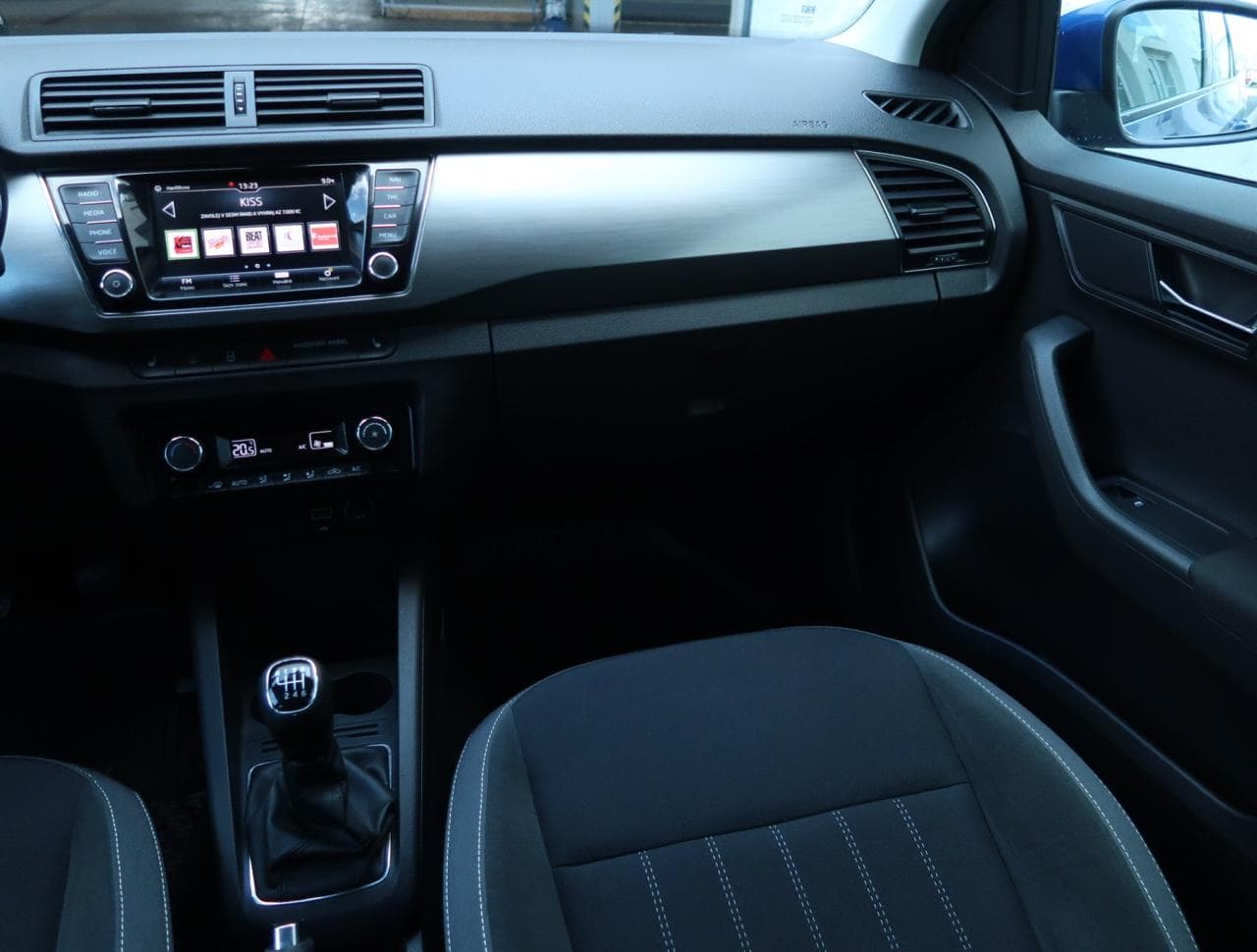 2020 Škoda FABIA - 11