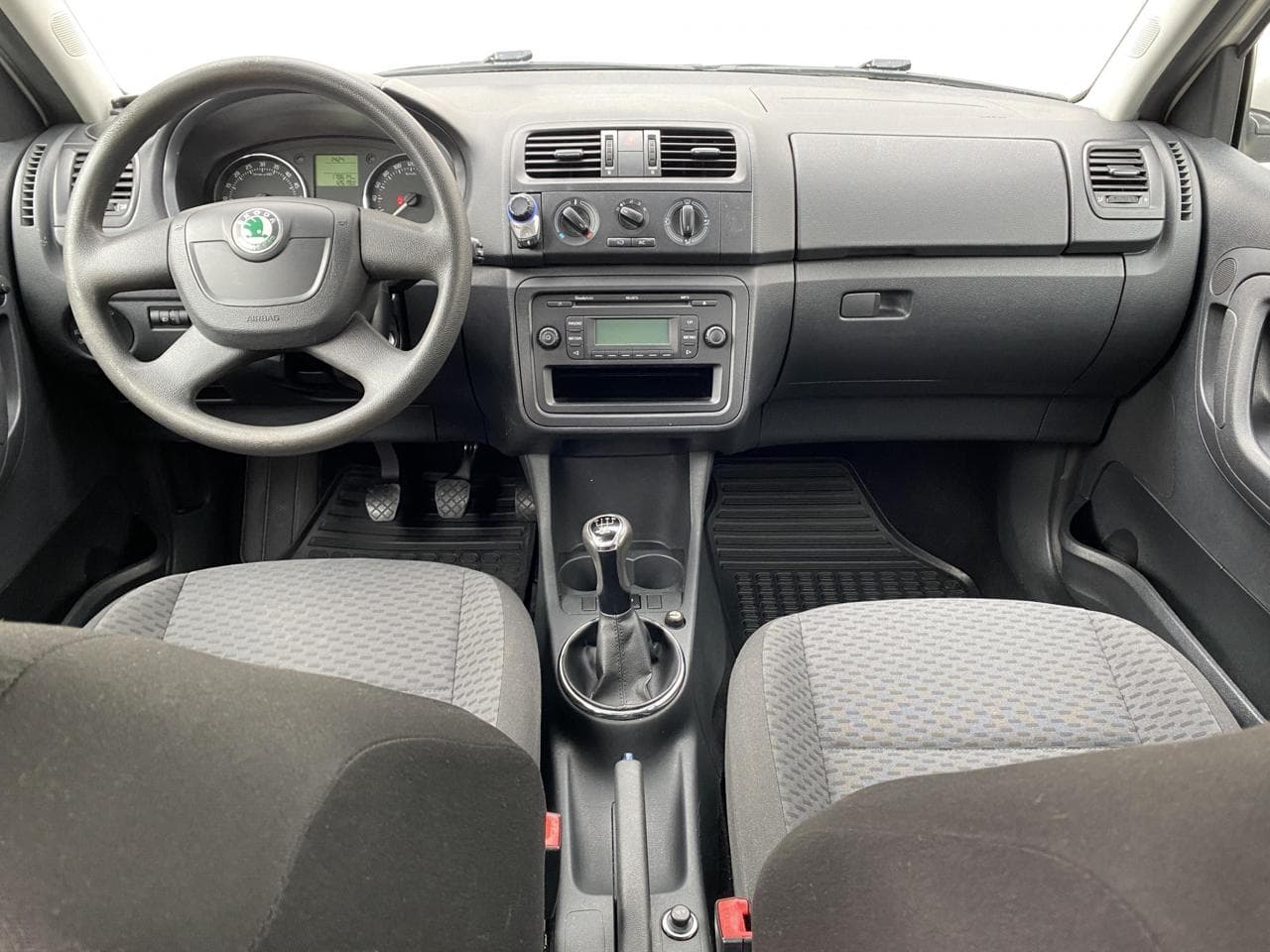 2011 Škoda FABIA - 8