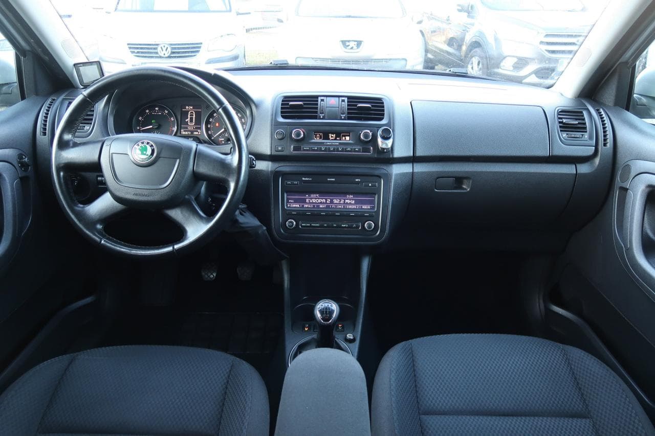 2010 Škoda FABIA - 9