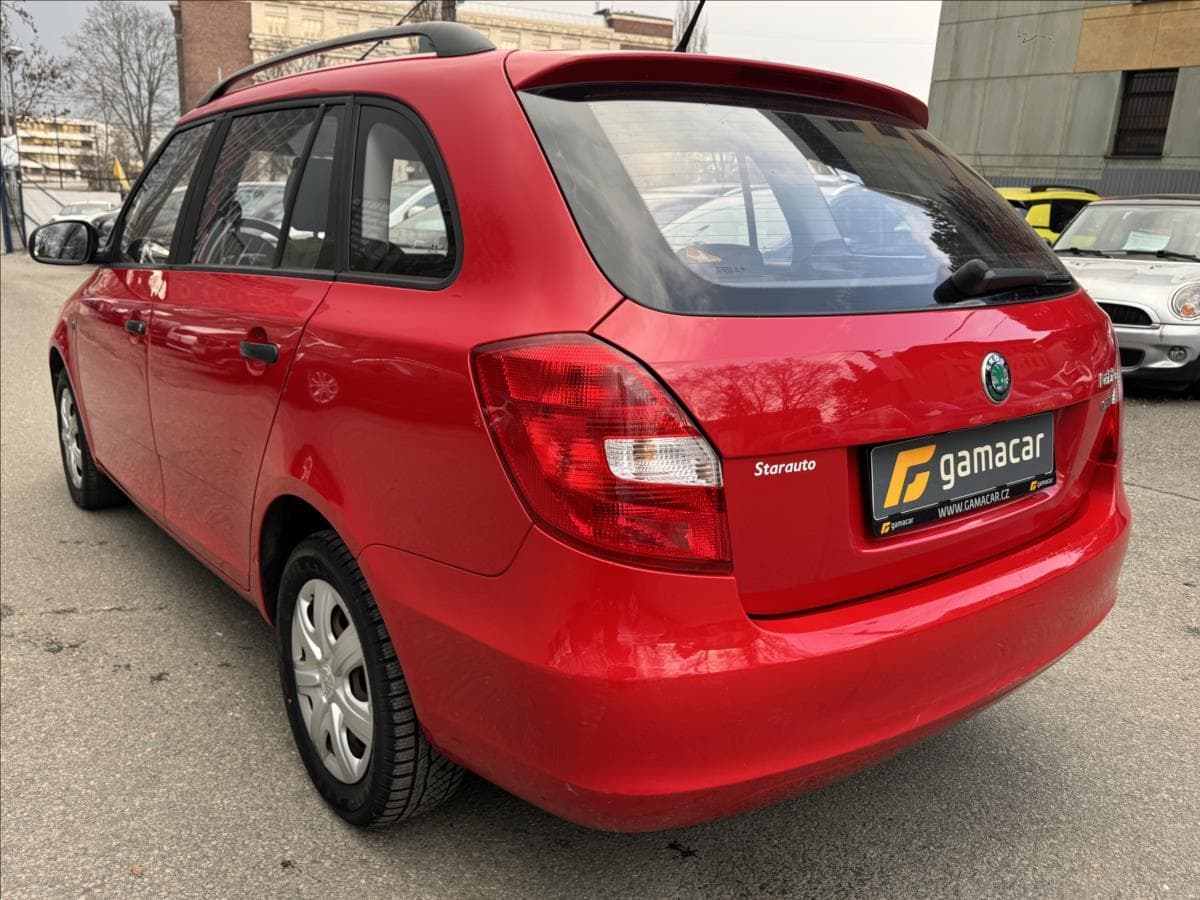 2011 Škoda Fabia - 7