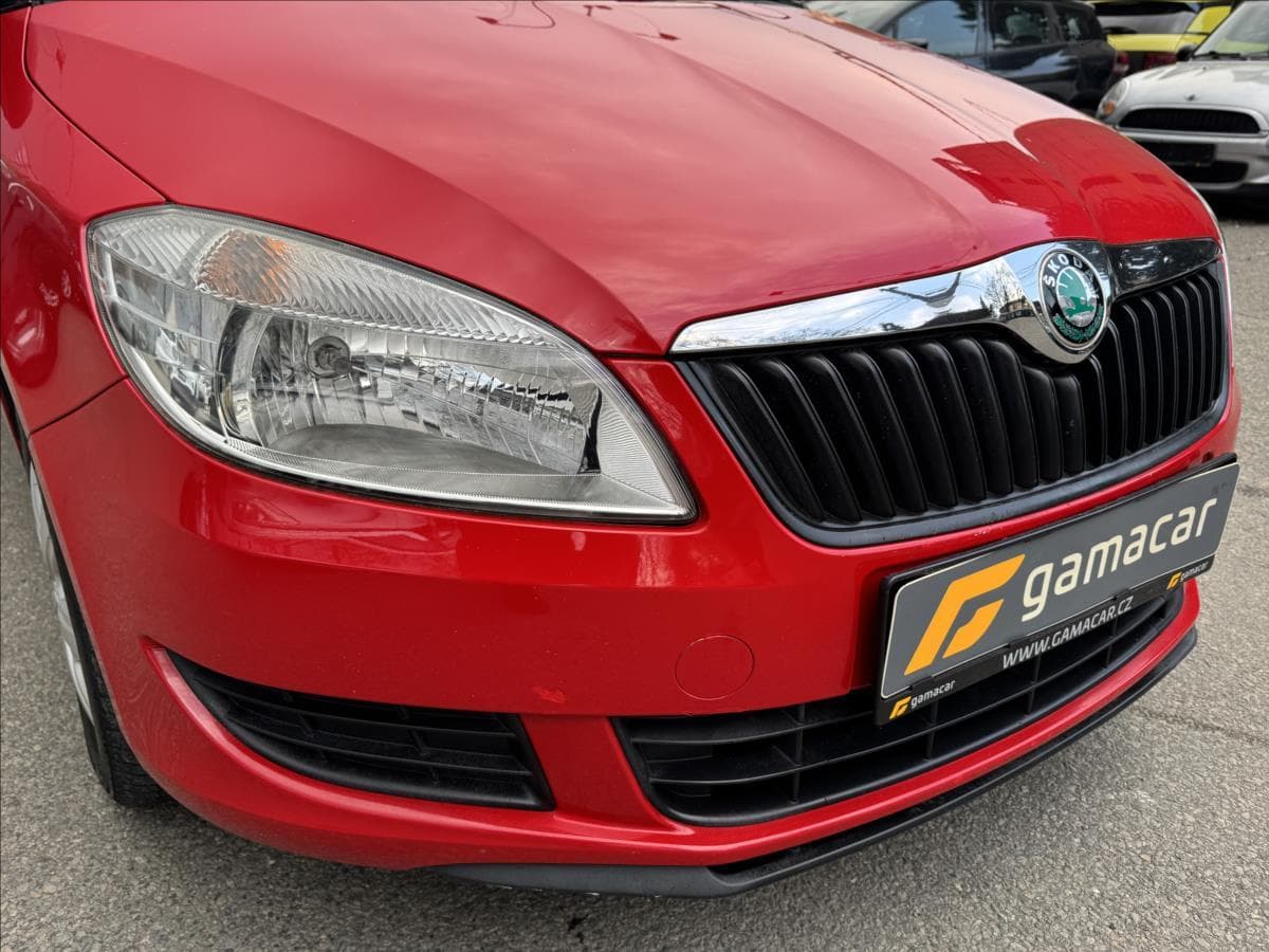 2011 Škoda Fabia - 16