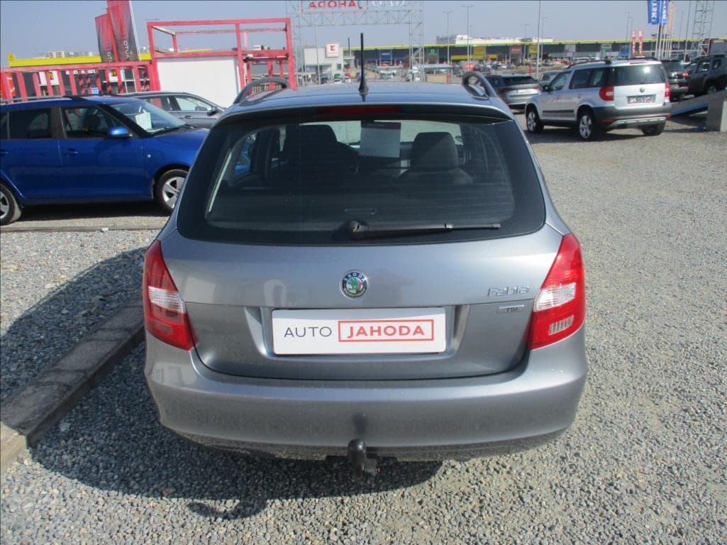 2011 Škoda FABIA - 7