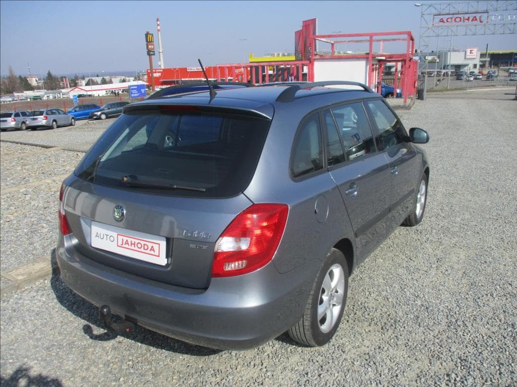 2011 Škoda FABIA - 8