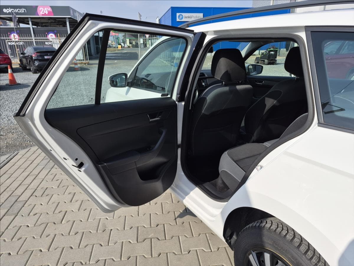 2020 Škoda Fabia - 11