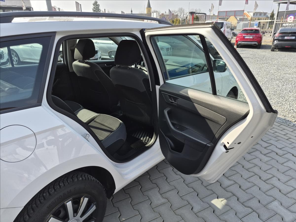 2020 Škoda Fabia - 16