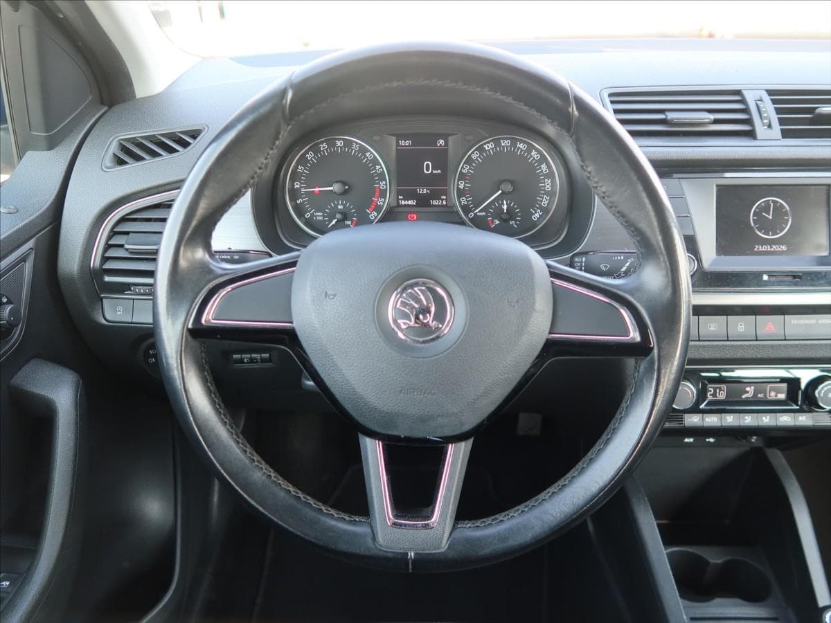 2017 Škoda FABIA - 18