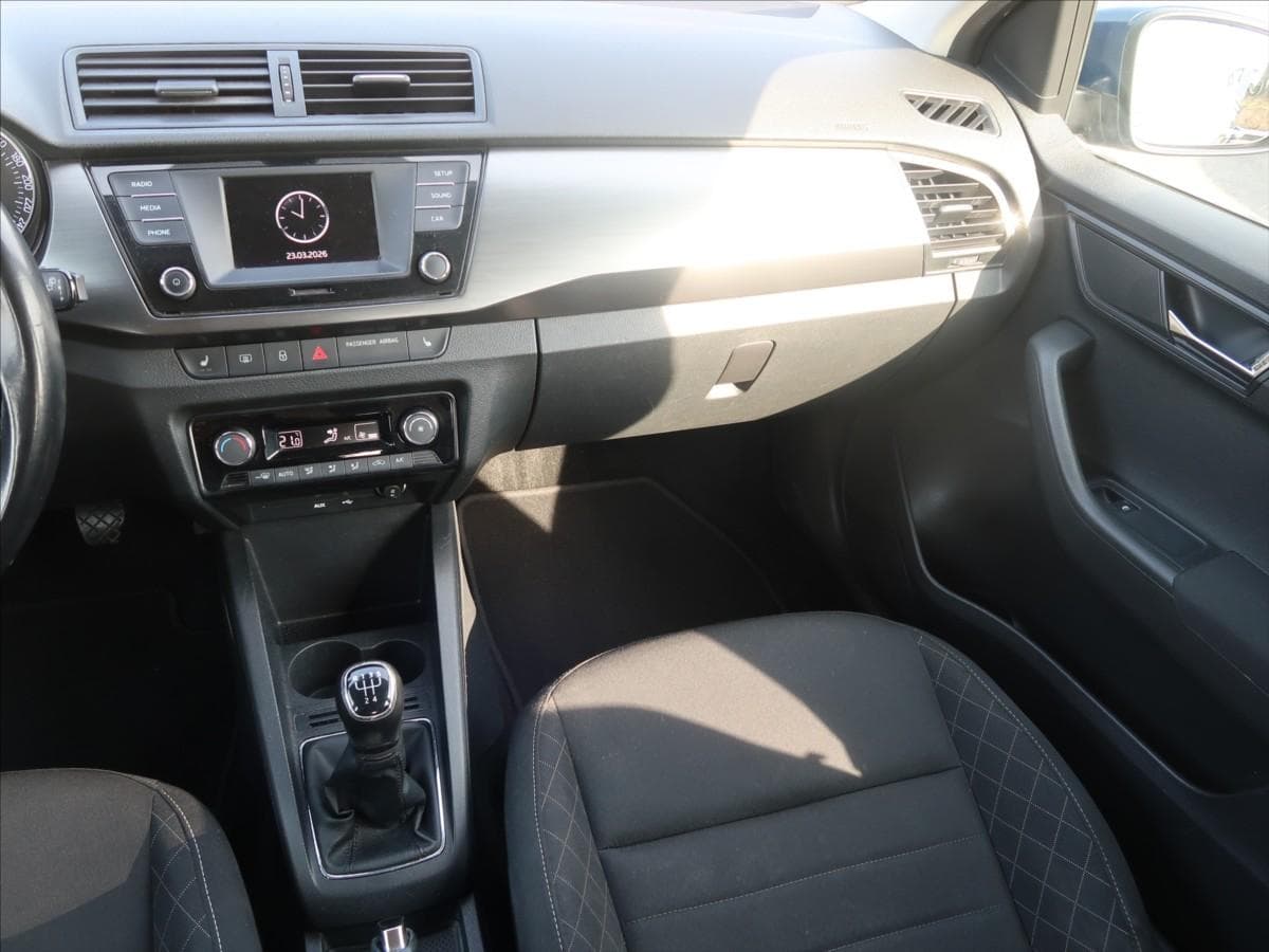 2017 Škoda FABIA - 19