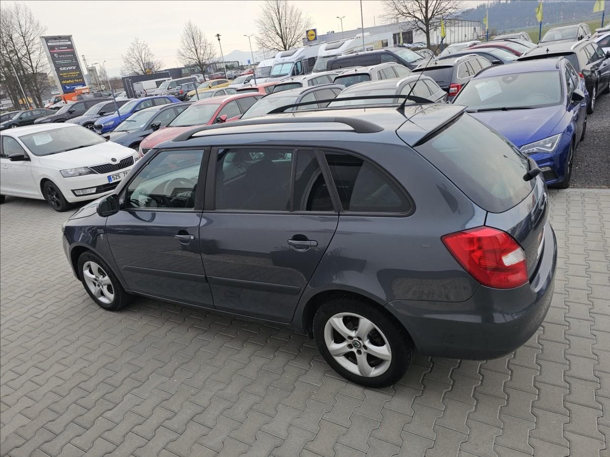 2011 Škoda FABIA - 10