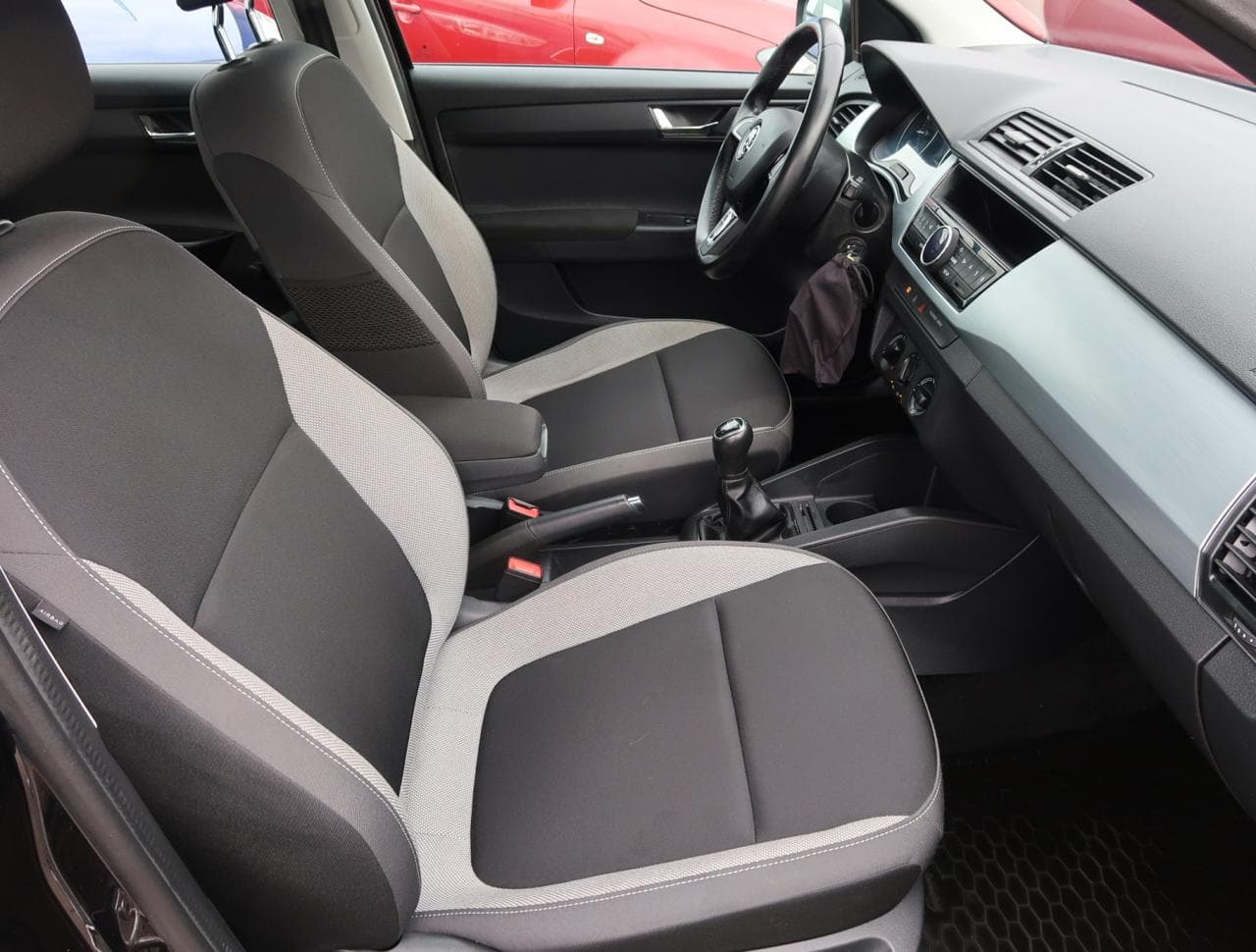 2017 Škoda FABIA - 12