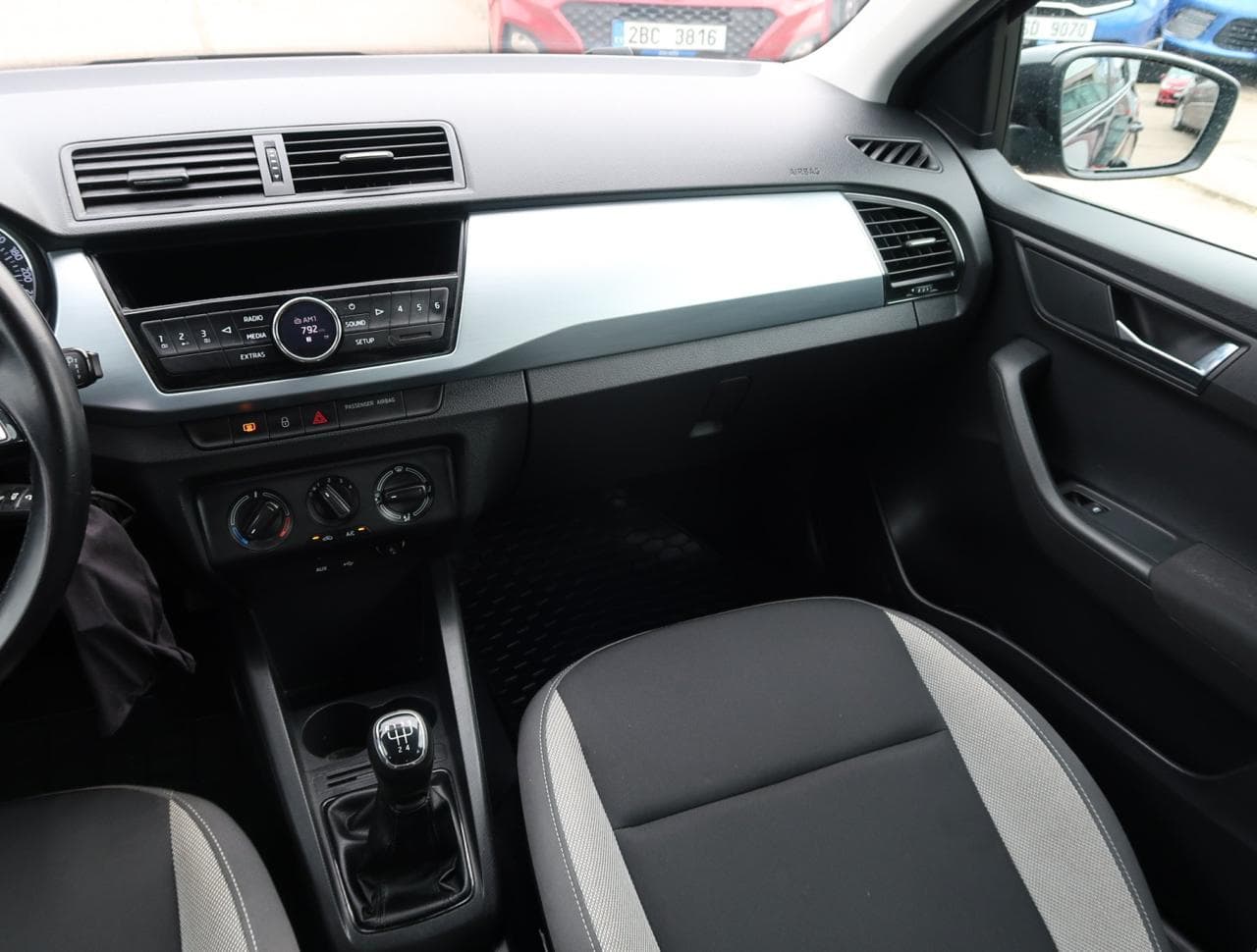 2017 Škoda FABIA - 11
