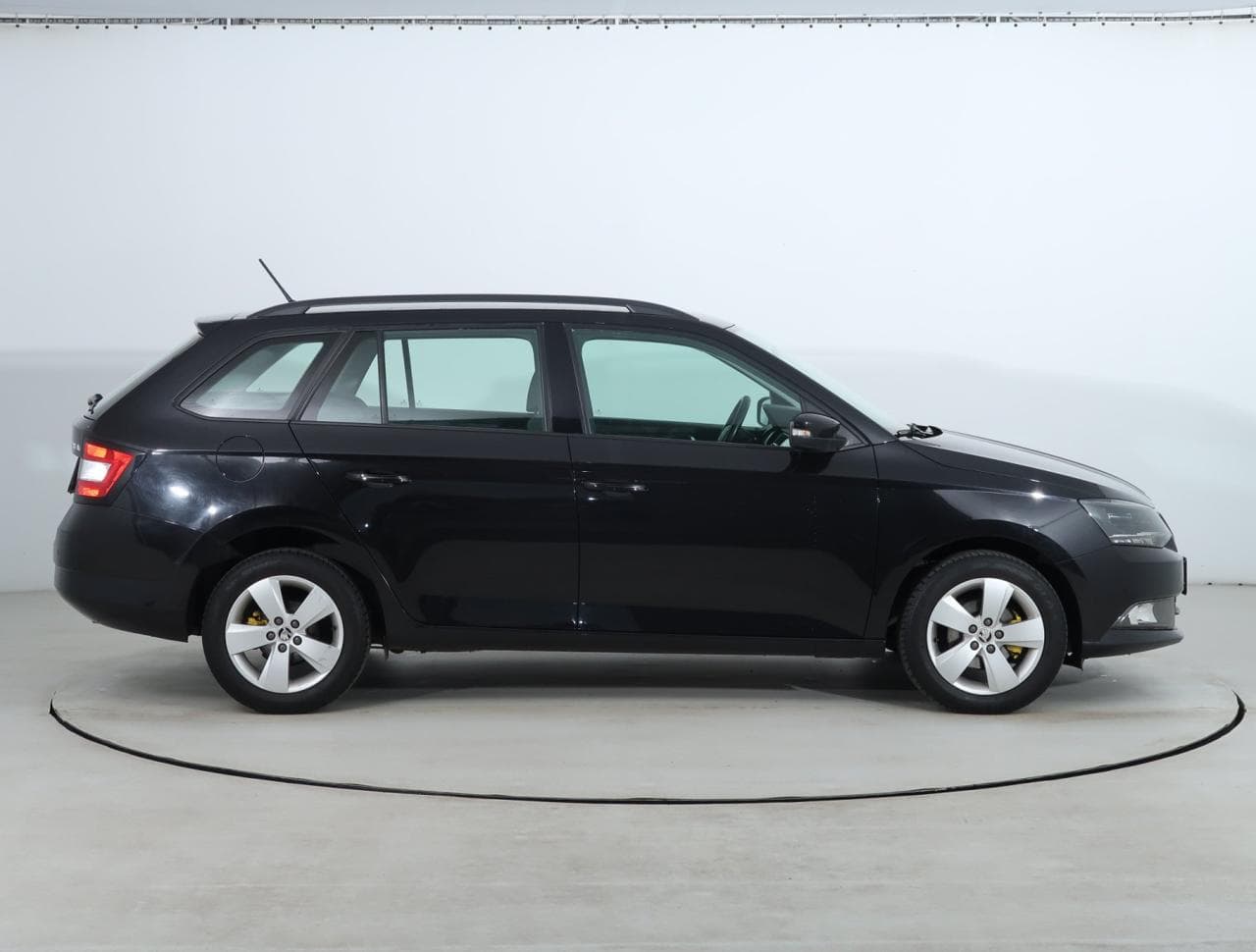 2017 Škoda FABIA - 8
