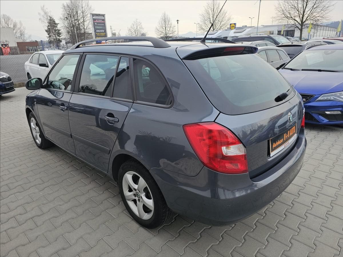 2011 Škoda Fabia - 17