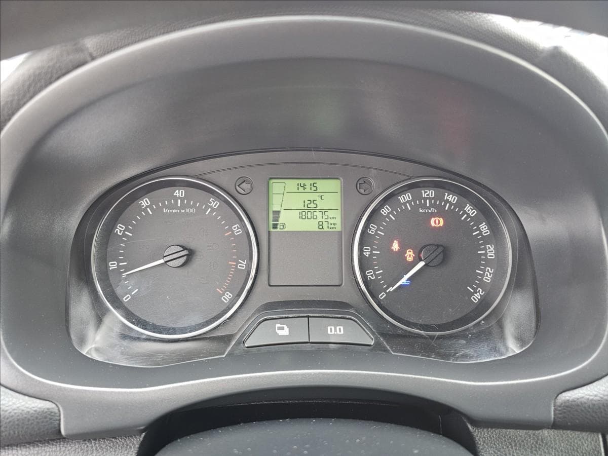 2011 Škoda Fabia - 33