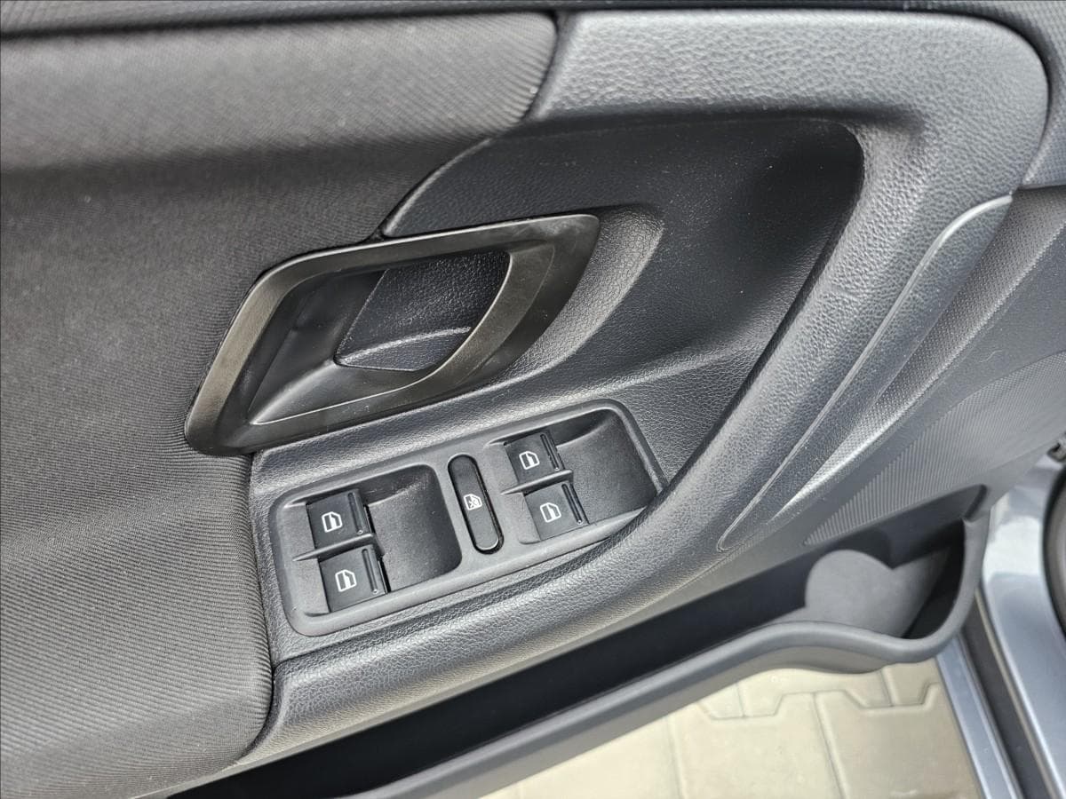 2011 Škoda Fabia - 29