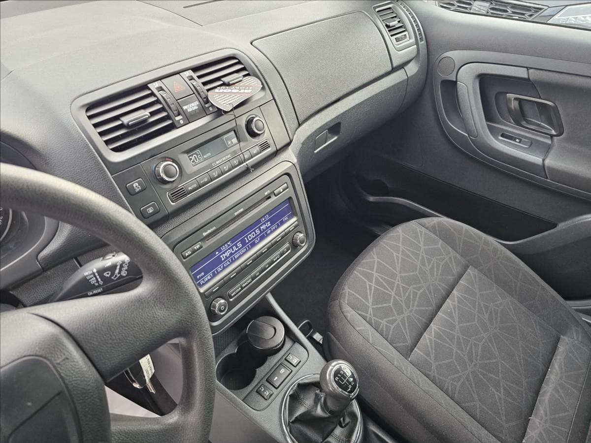 2011 Škoda Fabia - 27