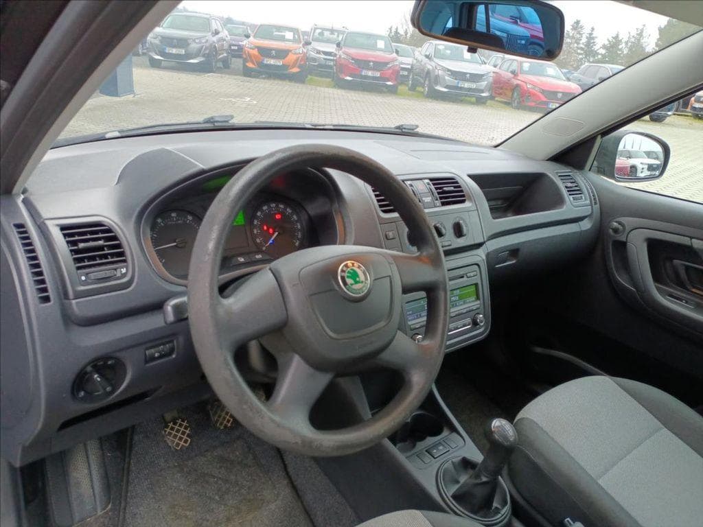 2011 Škoda FABIA - 12