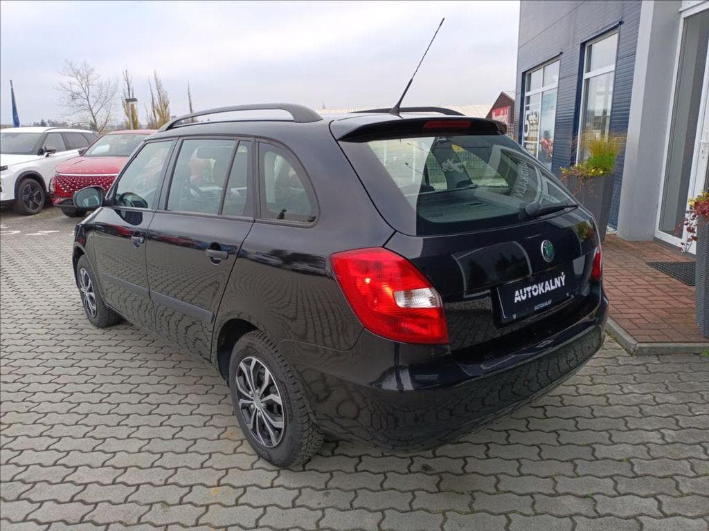 2011 Škoda FABIA - 10