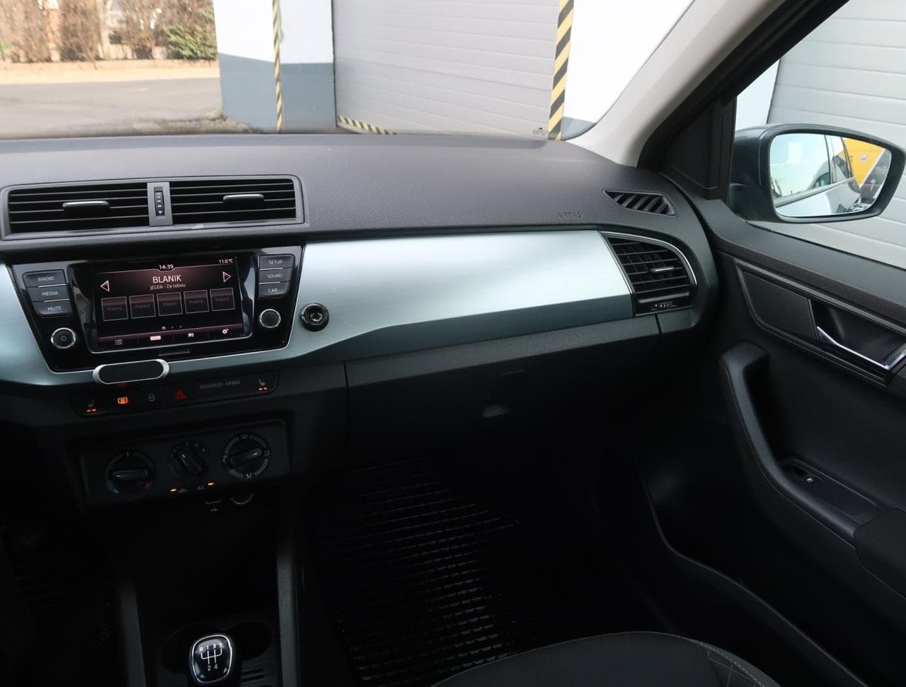 2019 Škoda FABIA - 11