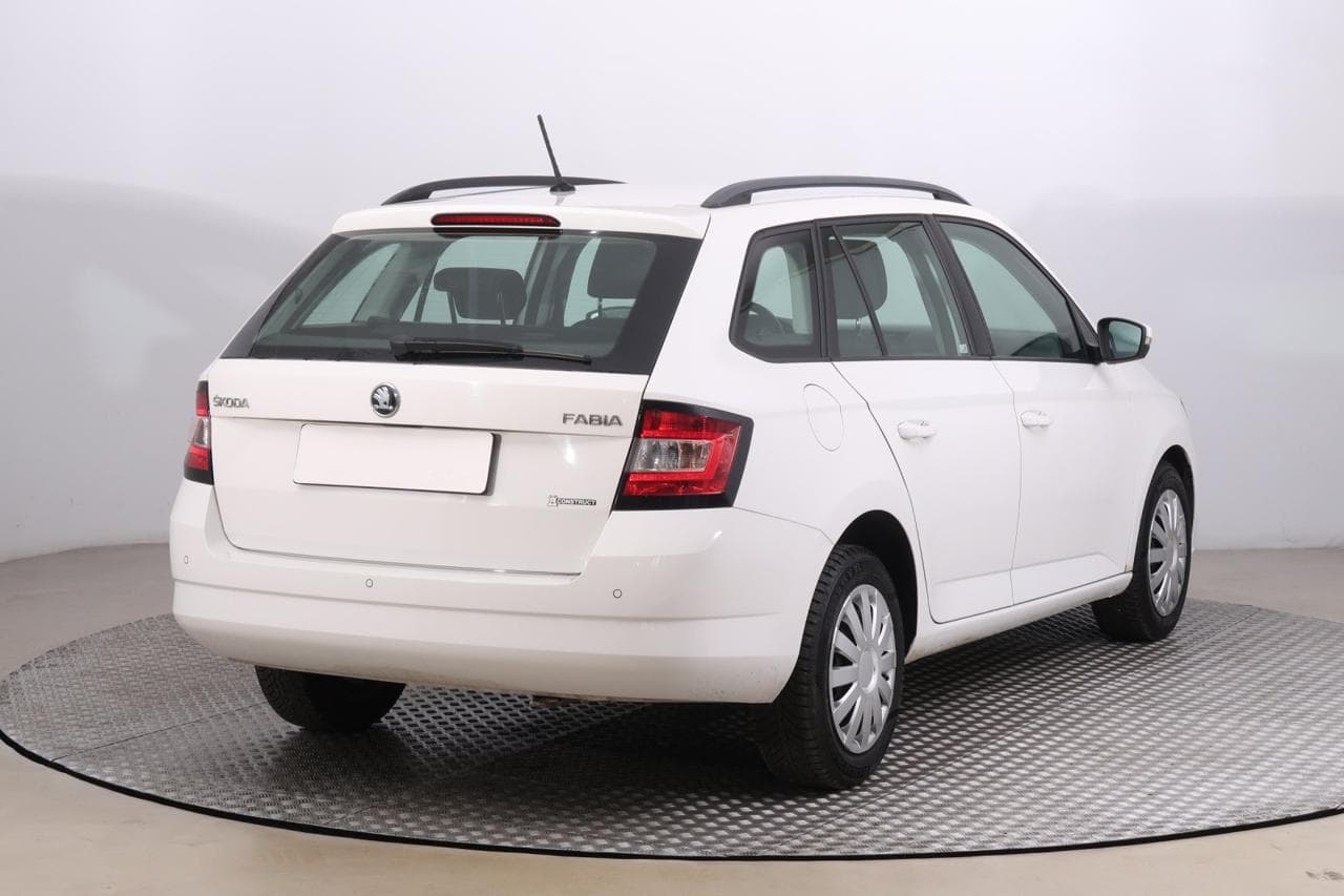 2018 Škoda Fabia - 13