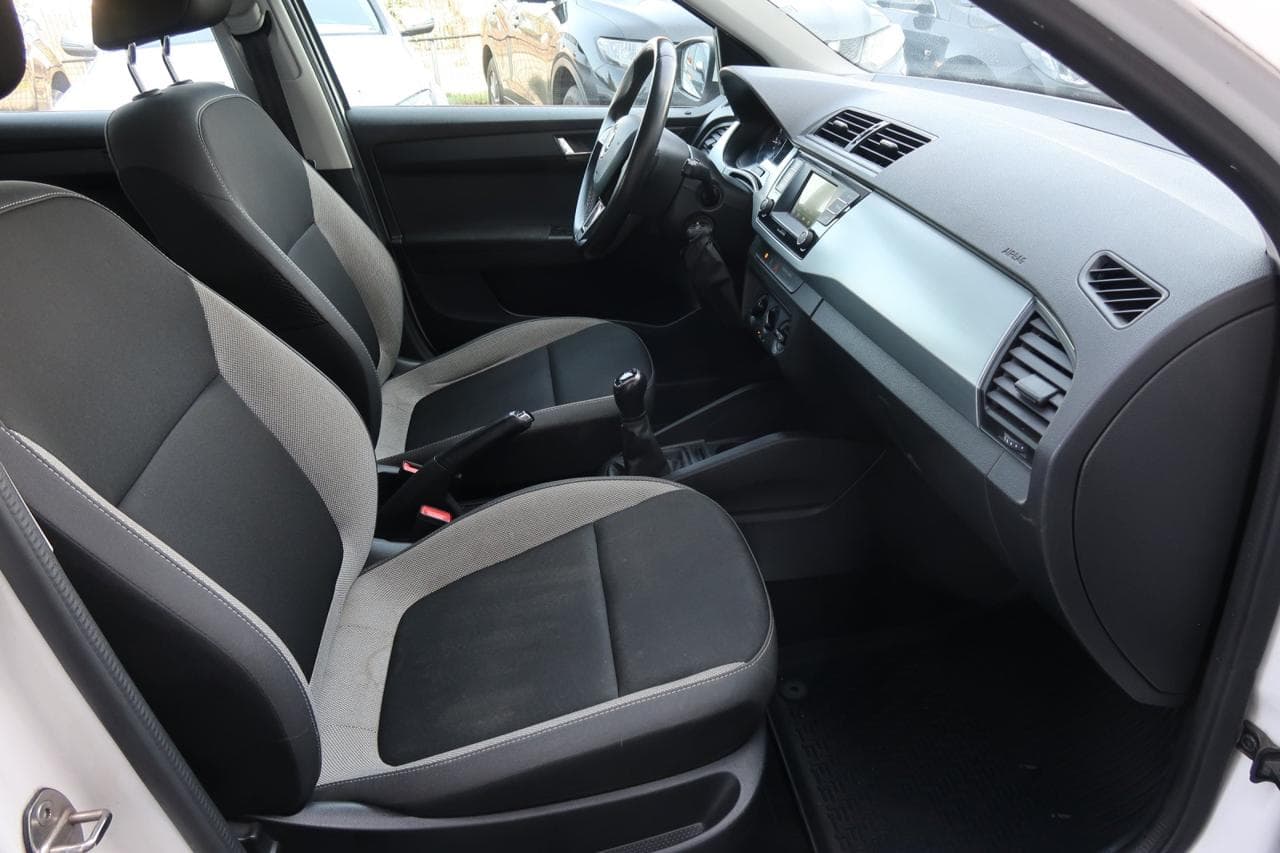 2018 Škoda Fabia - 23