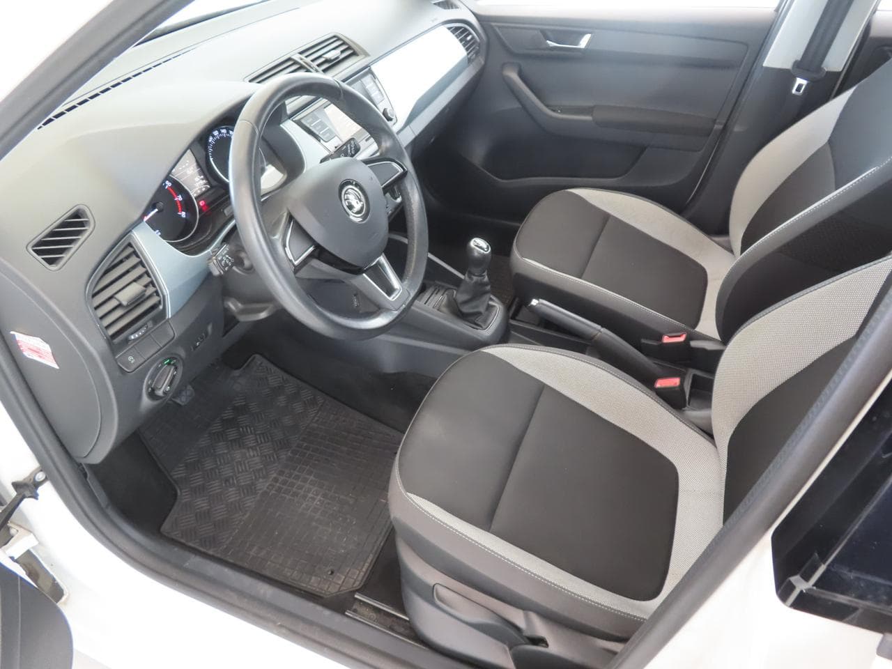 2018 Škoda Fabia - 31