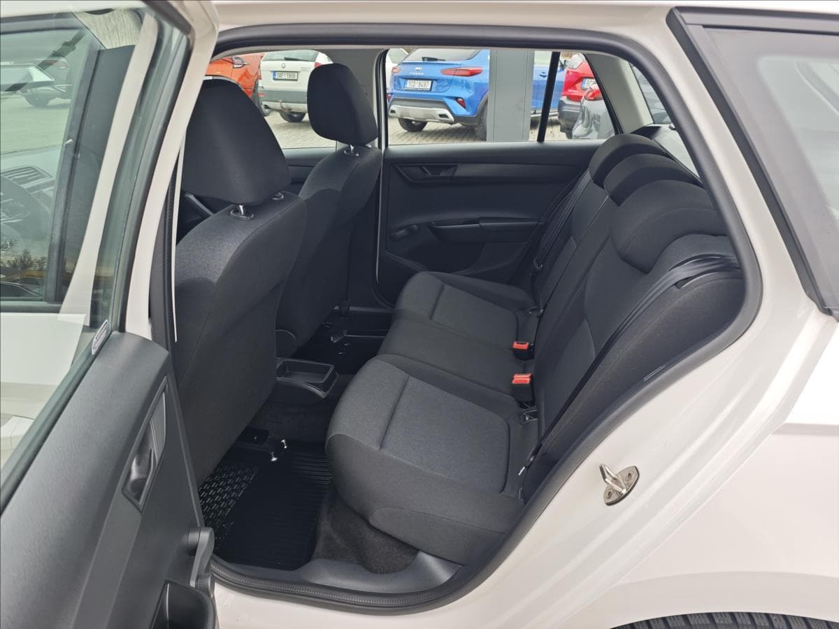 2021 Škoda FABIA - 11