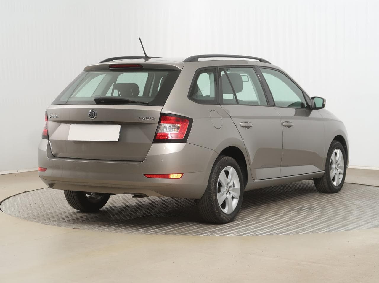 2018 Škoda FABIA - 7