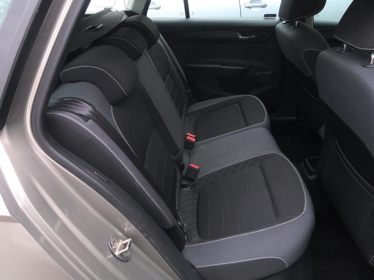 2018 Škoda FABIA - 13