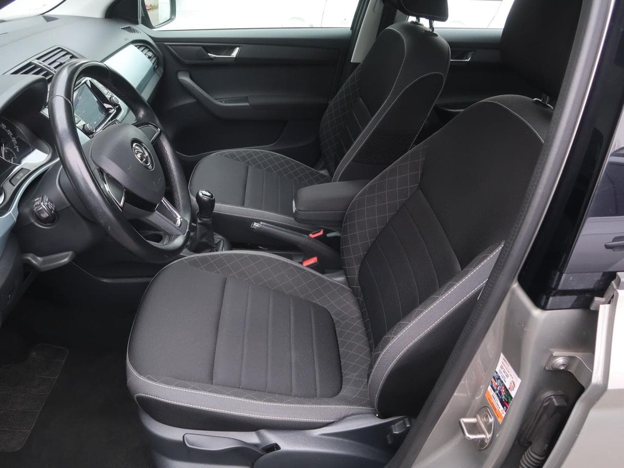2018 Škoda FABIA - 16