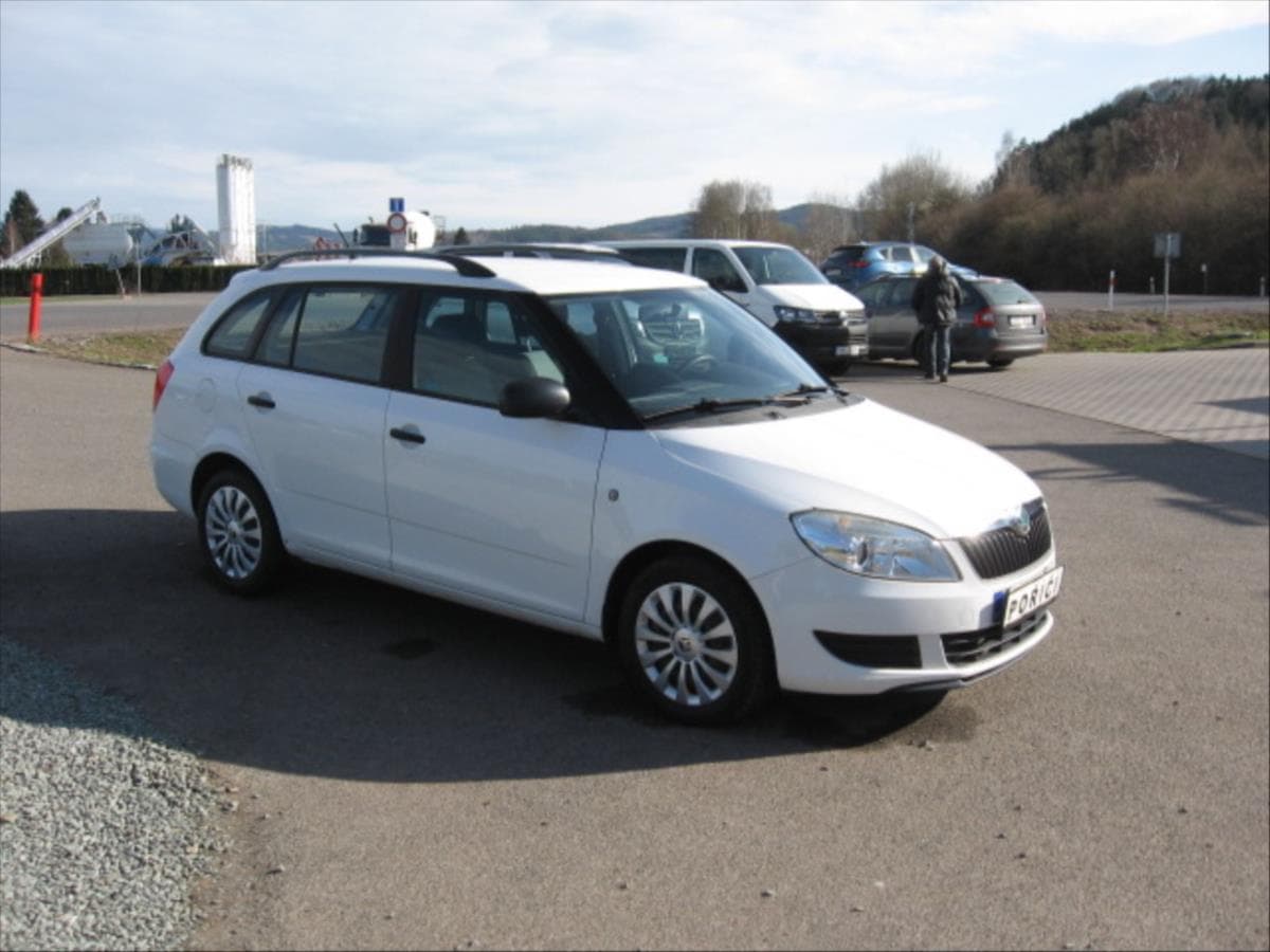 2011 Škoda FABIA - 4