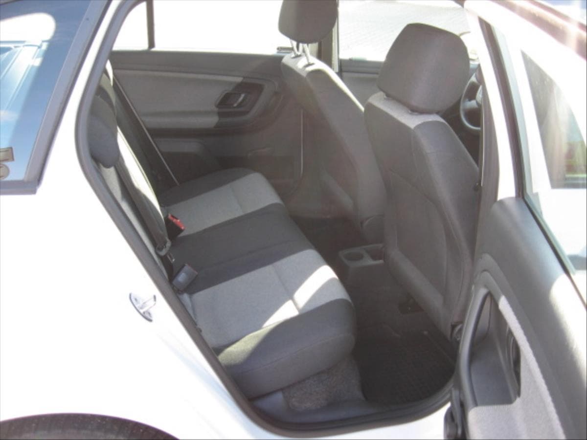 2011 Škoda FABIA - 10