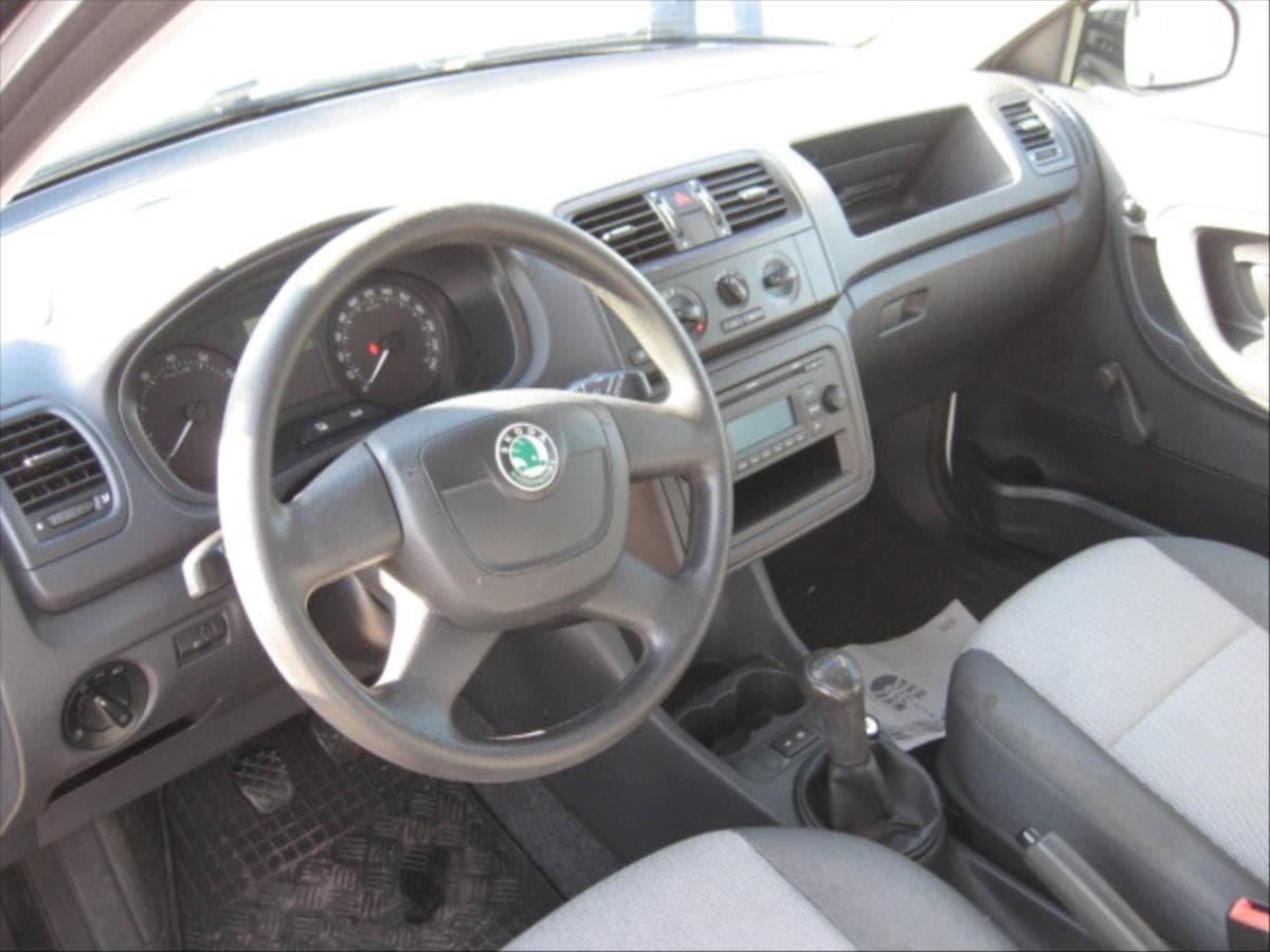 2011 Škoda FABIA - 12
