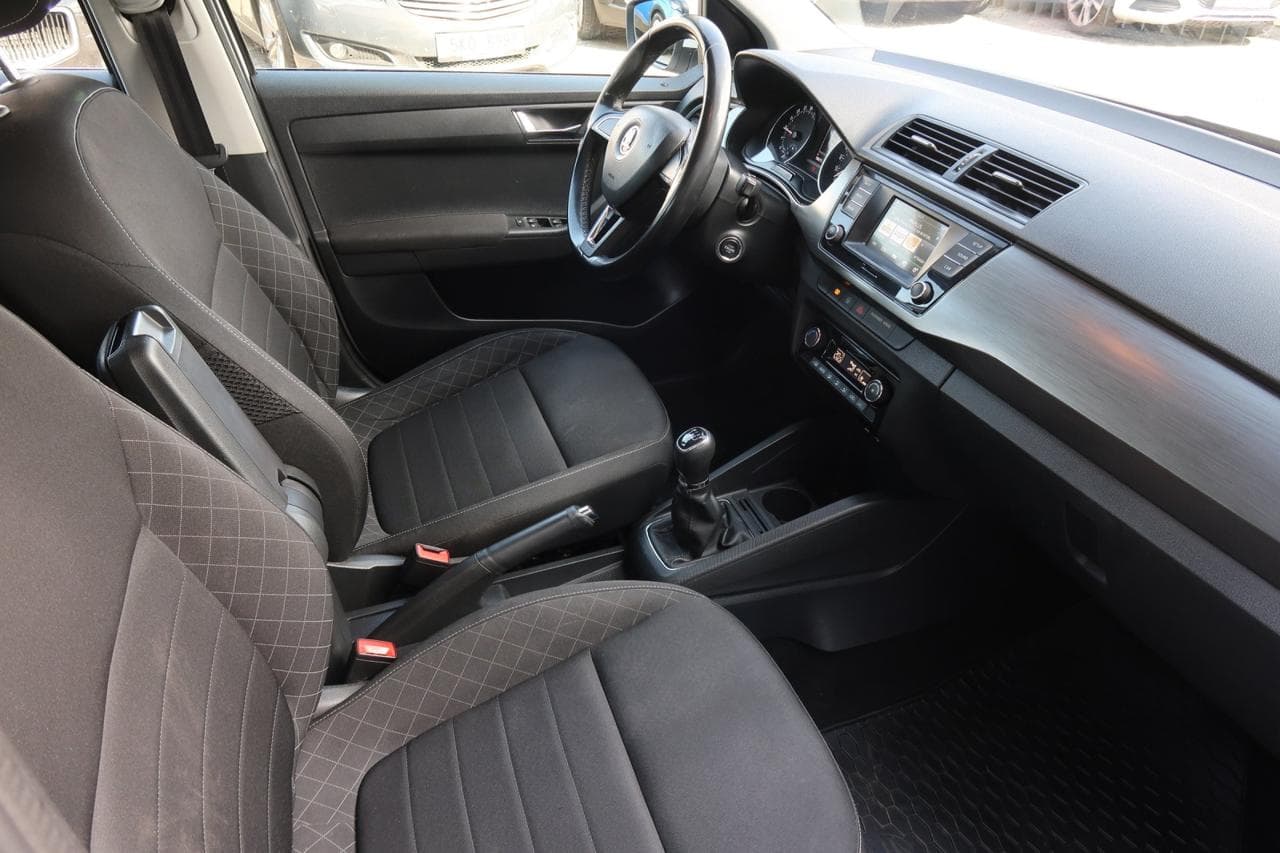 2015 Škoda FABIA - 22
