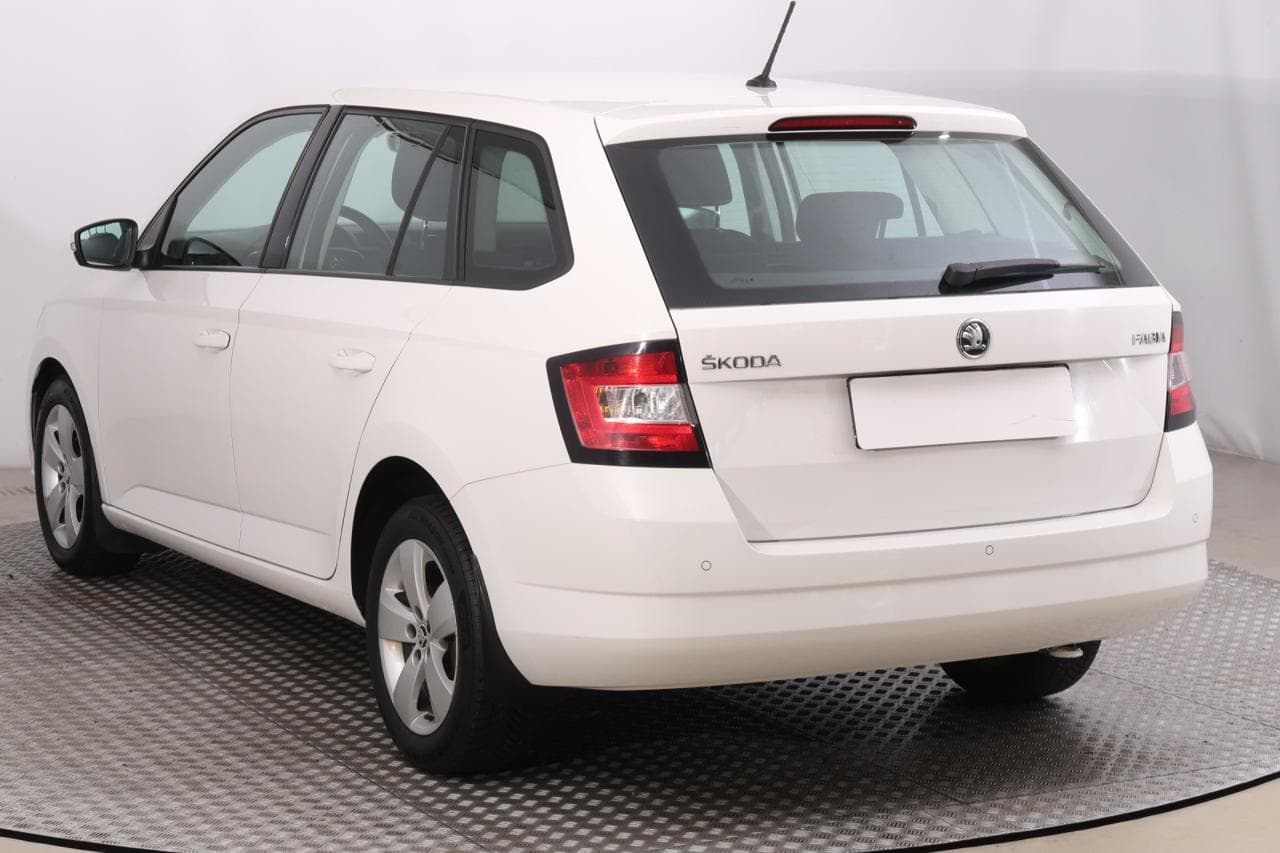 2015 Škoda FABIA - 8