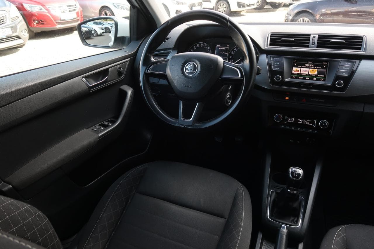 2015 Škoda FABIA - 16