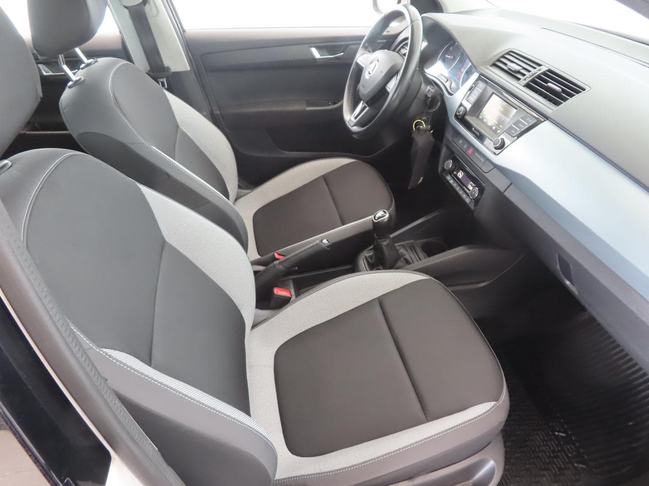 2018 Škoda FABIA - 13