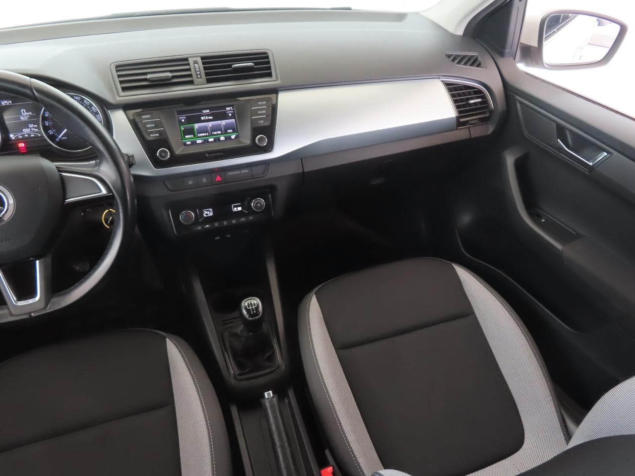 2018 Škoda FABIA - 11