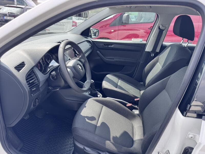 2021 Škoda FABIA - 14