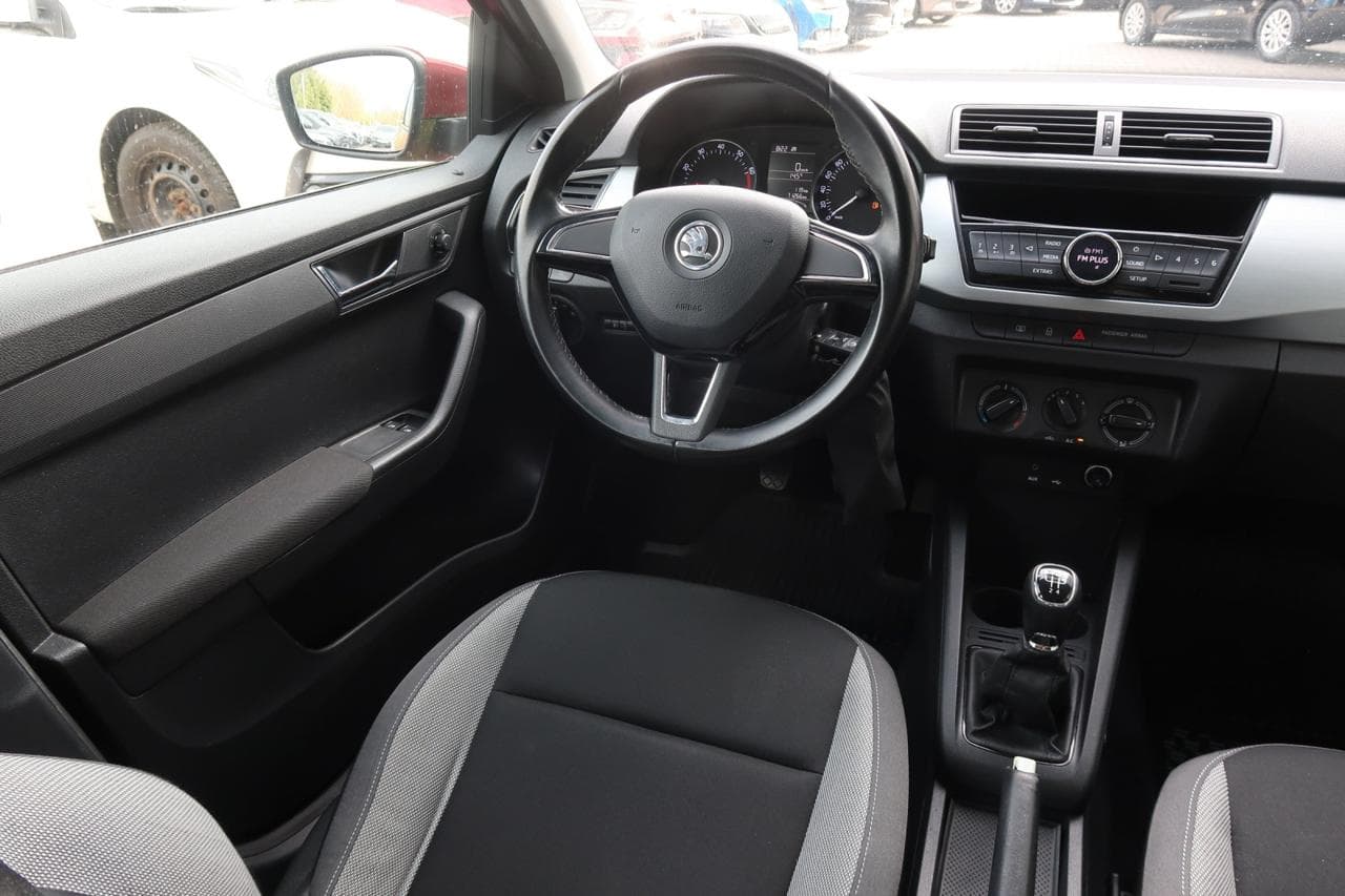 2016 Škoda FABIA - 9