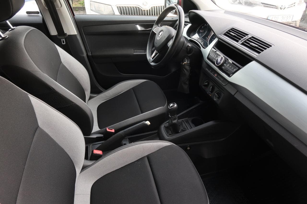 2016 Škoda FABIA - 12